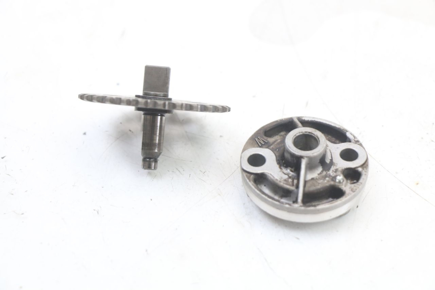 photo de ÖLPUMPE  HONDA NES AROBASE 125 (2000 - 2003) - Zoom auf Gebrauchszustand