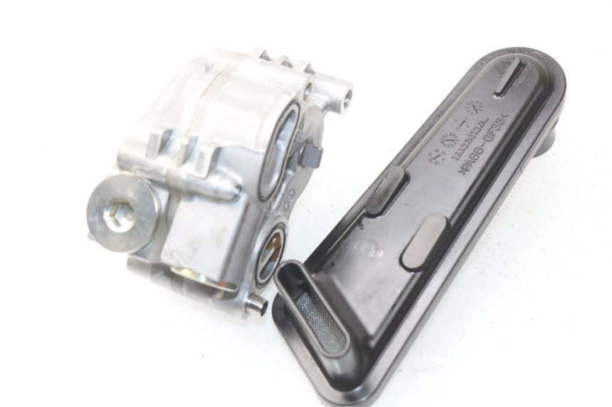 photo de ÖLPUMPE  HONDA INTEGRA NC D 750 (2016 - 2018) - Technische Nahaufnahme