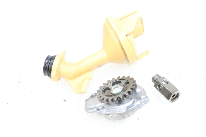 photo de ÖLPUMPE  KAWASAKI NINJA 400 (2018 - 2023) - Zoom auf Gebrauchszustand