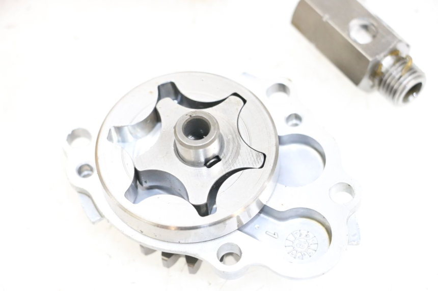 photo de ÖLPUMPE  KAWASAKI NINJA 400 (2018 - 2023) - Alternative Perspektive