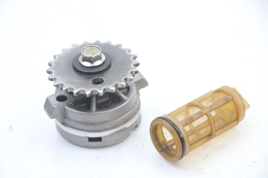 photo de ÖLPUMPE  PIAGGIO X8 125 (2004 - 2007) - Detailansicht des Bauteils