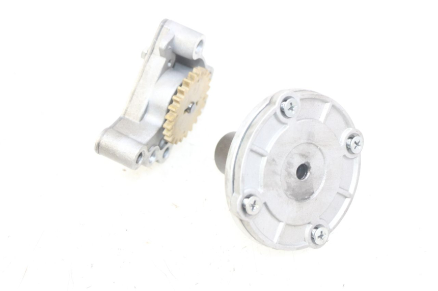 photo de ÖLPUMPE YCF PILOT 125 - Zoom auf Gebrauchszustand