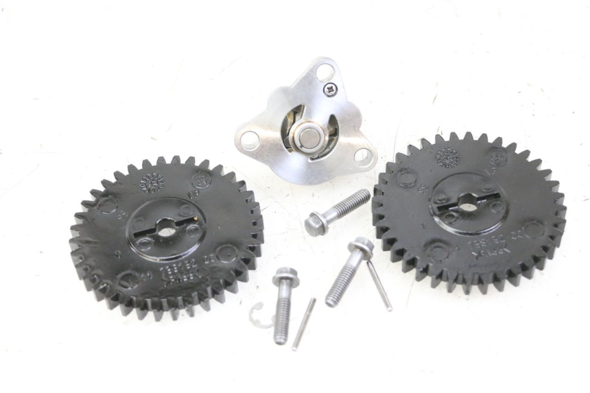 photo de ÖLPUMPE  PEUGEOT SATELIS 125 (2013 - 2018) - Technische Nahaufnahme