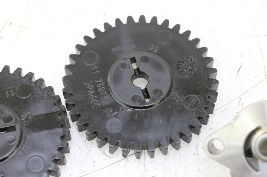 photo de ÖLPUMPE PEUGEOT SATELIS 125 (2006 - 2009) - Technische Nahaufnahme
