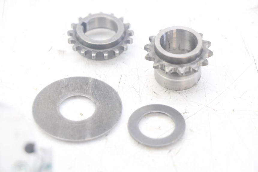 photo de ÖLPUMPE APRILIA SCARABEO 100 (2003 - 2012) - Detailansicht des Bauteils