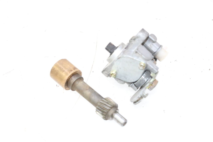 photo de ÖLPUMPE PEUGEOT SPEEDFIGHT LC 50 (1996 - 2002) - Detailansicht des Bauteils