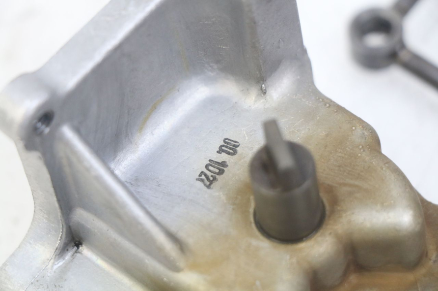 photo de ÖLPUMPE TRIUMPH SPRINT ST 955 (1999 - 2001) - Zoom auf Komponenten