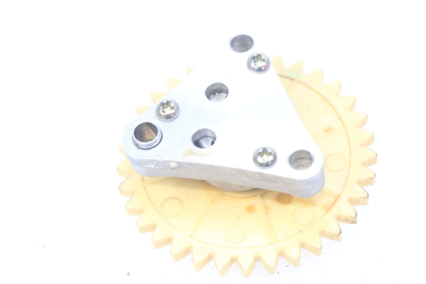 photo de ÖLPUMPE PEUGEOT STREETZONE 4T 50 (2018 - 2023) - Zoom auf Gebrauchszustand