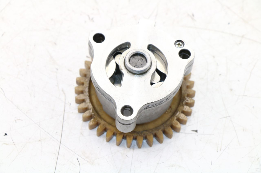 photo de ÖLPUMPE  SUZUKI SFV GLADIUS 650 (2009 - 2015) - Detailansicht des Bauteils