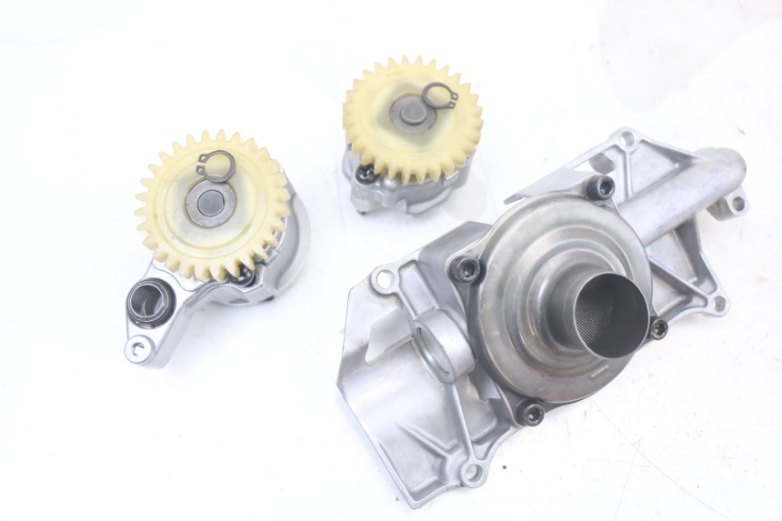 photo de ÖLPUMPE  YAMAHA TDM ABS 900 (2002 - 2014) - Detailansicht des Bauteils