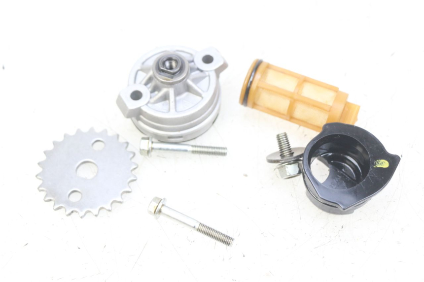 photo de ÖLPUMPE PIAGGIO VESPA GTS IGET ABS 125 (2017 - 2023) - Hauptansicht