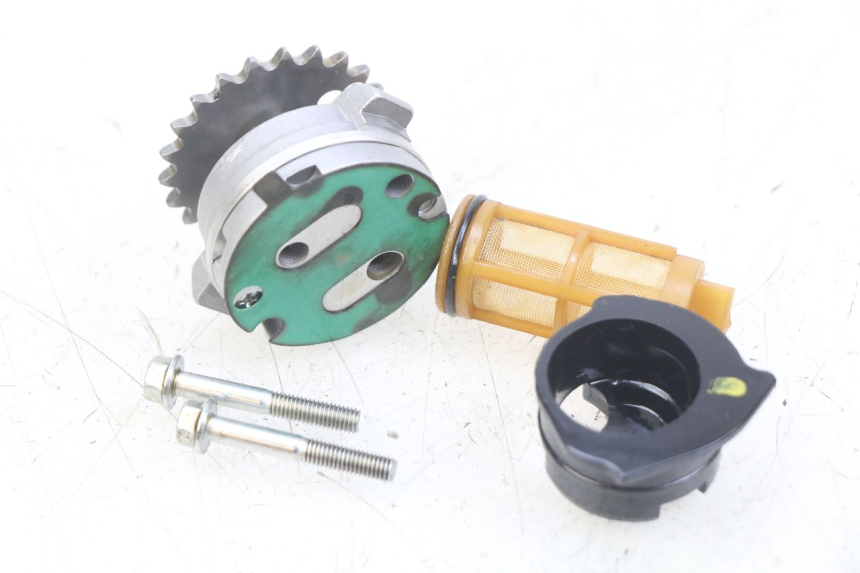 photo de ÖLPUMPE PIAGGIO VESPA GTS IGET ABS 125 (2017 - 2023) - Zoom auf Gebrauchszustand