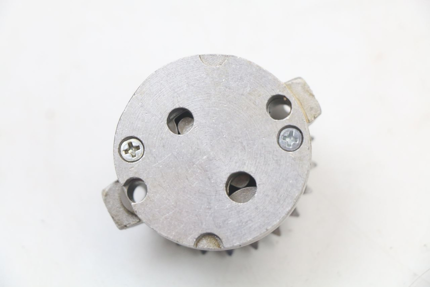 photo de ÖLPUMPE  PIAGGIO VESPA LX 125 (2005 - 2010) - Alternative Perspektive