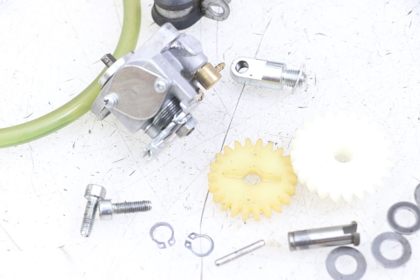 photo de ÖLPUMPE FANTIC XM PERFORMANCE 2T 50 (2021 - 2022) - Zoom auf Gebrauchszustand