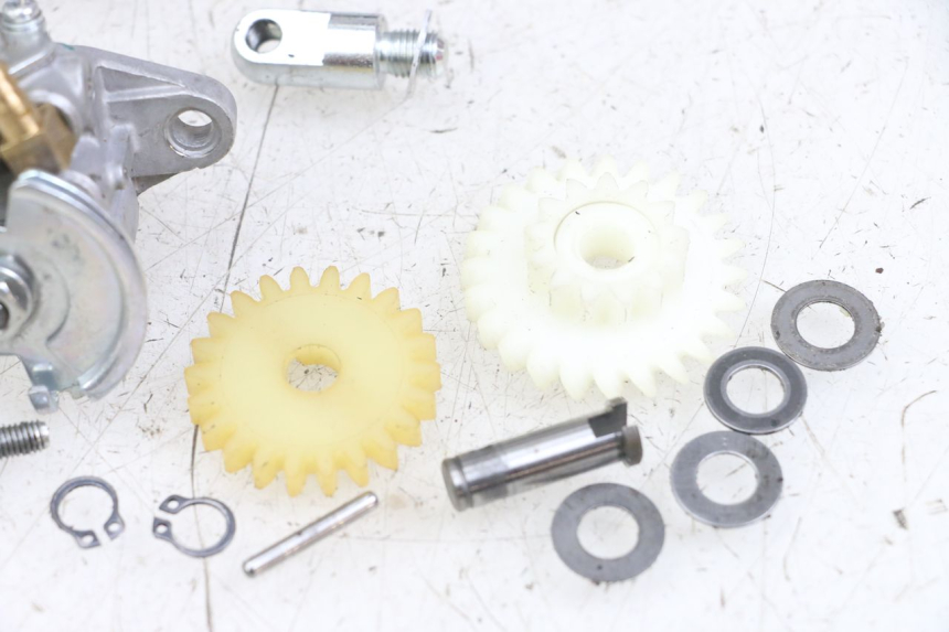 photo de ÖLPUMPE FANTIC XM PERFORMANCE 2T 50 (2021 - 2022) - Oberflächenzustand und Material