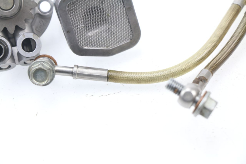 photo de ÖLPUMPE  YAMAHA YZ-F YZF 250 (2007 - 2013) - Oberflächenzustand und Material