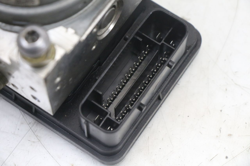 photo de ABS PUMPE BMW S RR ABS S1000RR 1000 (2015 - 2018) - Technische Nahaufnahme