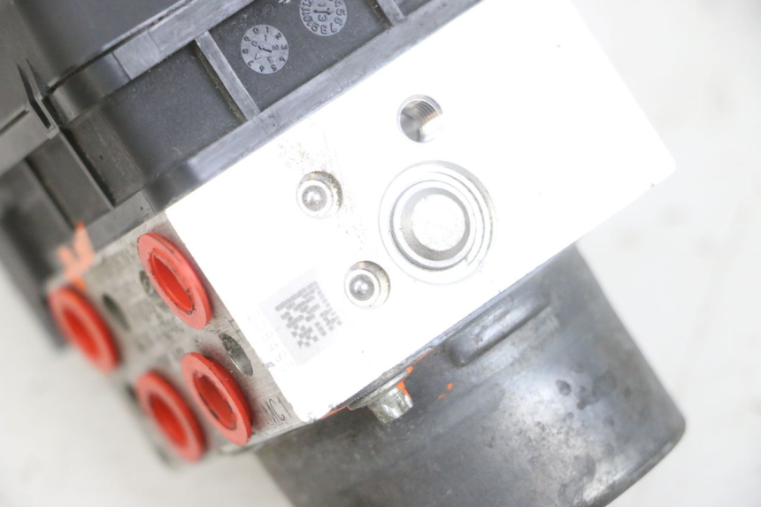 photo de ABS PUMPE SUZUKI BURGMAN 650 (2013 - 2020) - Charakteristische Merkmale