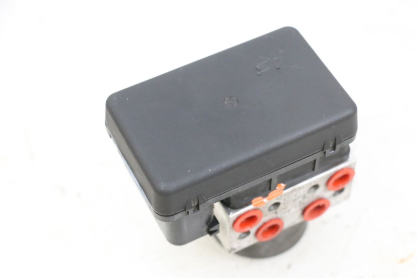 photo de ABS PUMPE SUZUKI BURGMAN 650 (2013 - 2020) - Alternative Perspektive