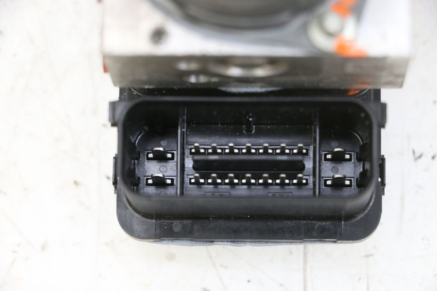 photo de ABS PUMPE SUZUKI BURGMAN 650 (2013 - 2020) - Gesamtansicht des Produkts