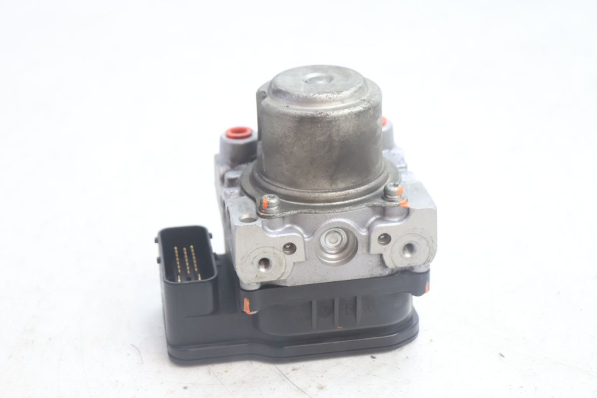 photo de ABS PUMPE SUZUKI BURGMAN EXECUTIVE ABS 650 (2006 - 2012) - Hauptansicht