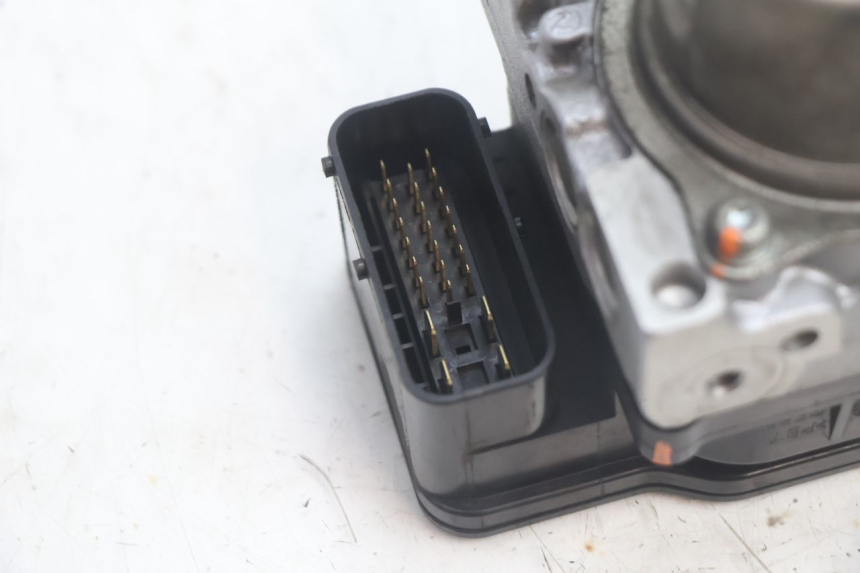 photo de ABS PUMPE SUZUKI BURGMAN EXECUTIVE ABS 650 (2006 - 2012) - Zoom auf Gebrauchszustand