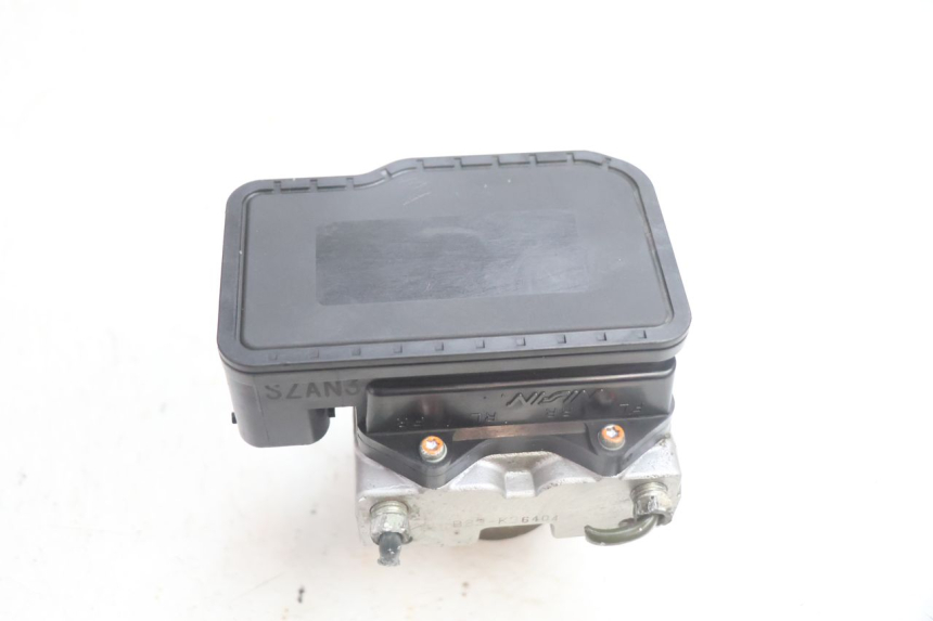 photo de ABS PUMPE SUZUKI BURGMAN EXECUTIVE ABS 650 (2006 - 2012) - Oberflächenzustand und Material