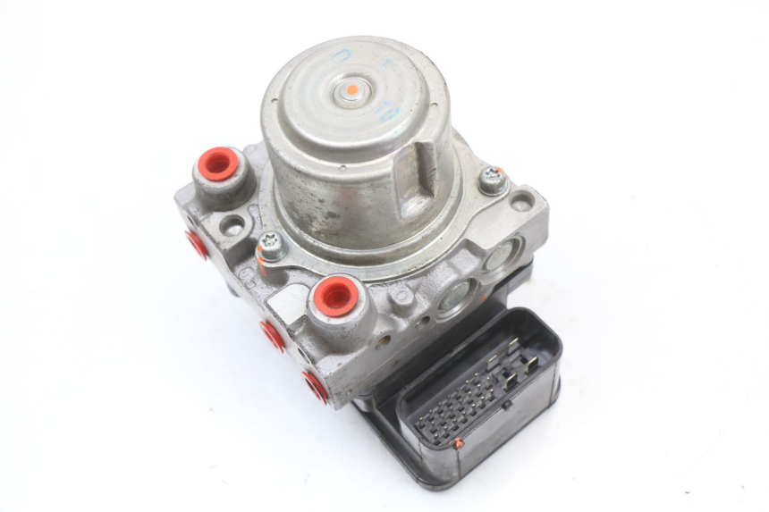 photo de ABS-PUMPE HONDA FES S-WING SWING ABS 125 (2007 - 2015) - Detailansicht des Bauteils