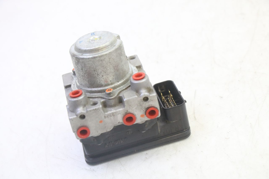 photo de ABS-PUMPE HONDA FES S-WING SWING ABS 125 (2007 - 2015) - Alternative Perspektive