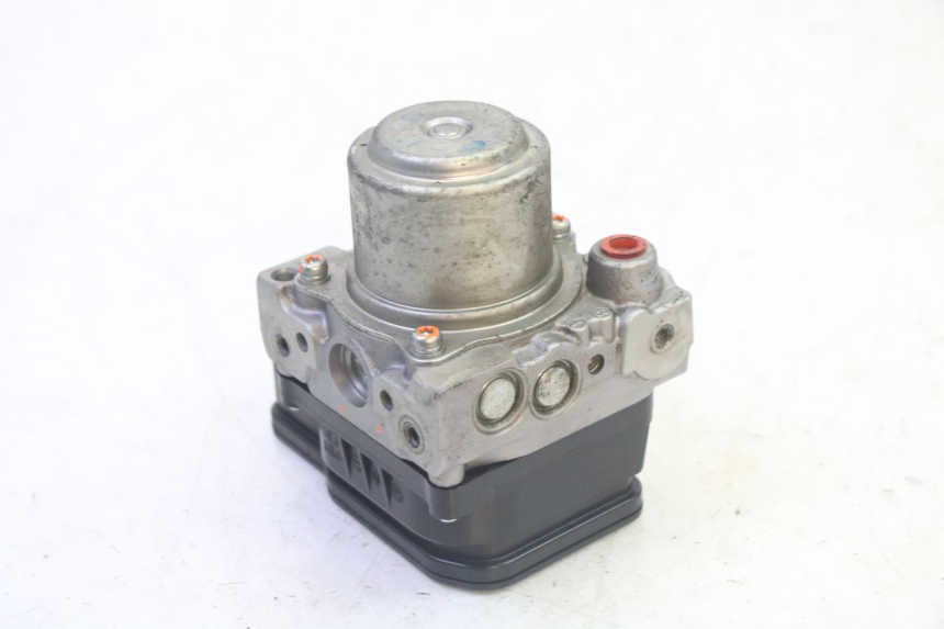 photo de ABS-PUMPE HONDA FES S-WING SWING ABS 125 (2007 - 2015) - Alternative Perspektive