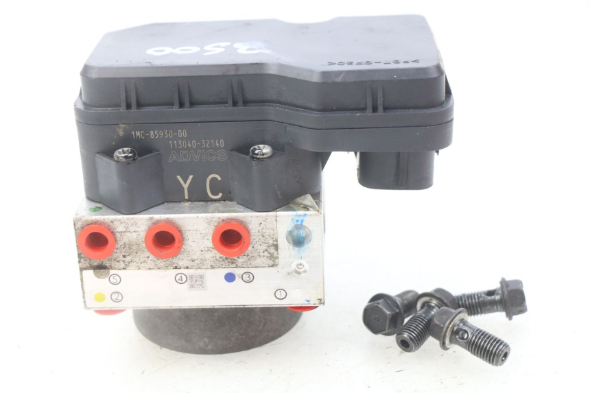 photo de ABS-PUMPE YAMAHA FJR ABS 1300 (2016 - 2020) - Zoom auf Gebrauchszustand