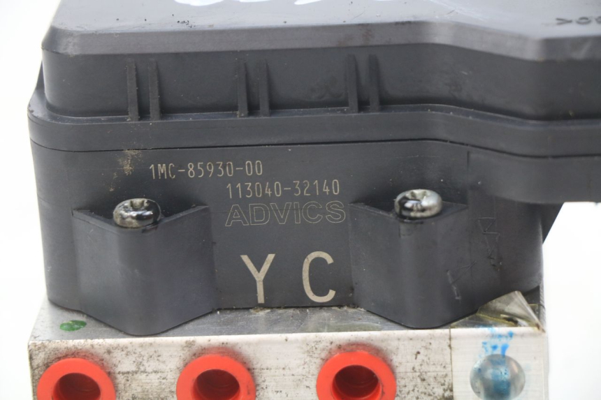 photo de ABS-PUMPE YAMAHA FJR ABS 1300 (2016 - 2020) - Alternative Perspektive