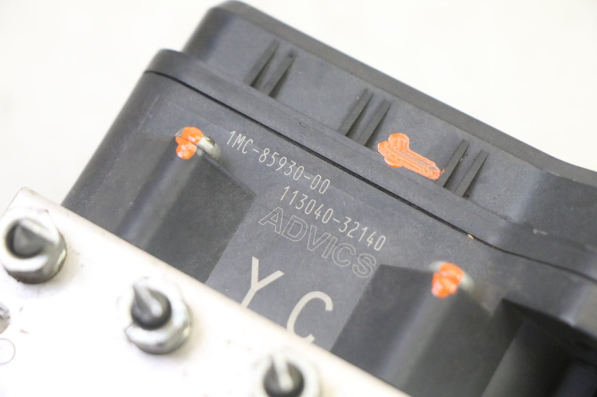 photo de ABS-PUMPE YAMAHA FJR ABS 1300 (2016 - 2020) - Zoom auf Gebrauchszustand