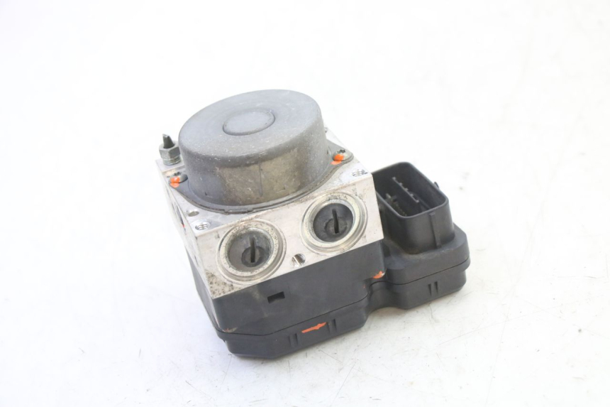 photo de ABS-PUMPE YAMAHA FJR ABS 1300 (2016 - 2020) - Technische Nahaufnahme