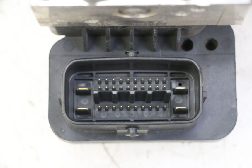 photo de ABS-PUMPE YAMAHA FJR ABS 1300 (2006 - 2012) - Gesamtansicht des Produkts