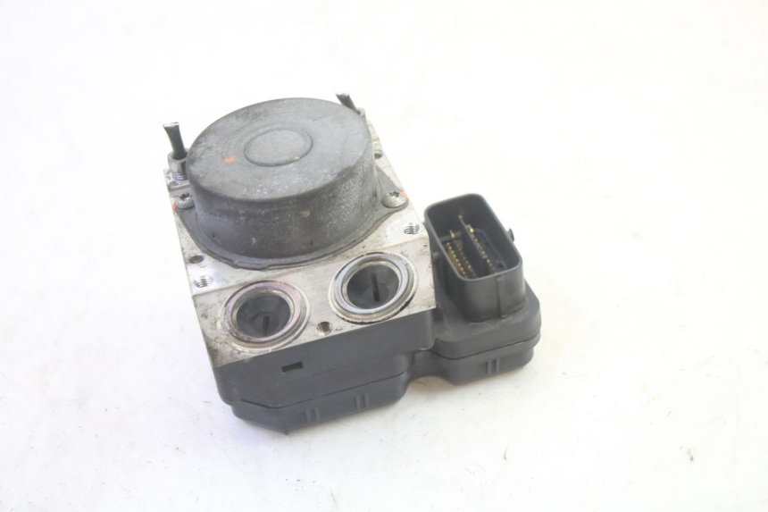 photo de ABS-PUMPE YAMAHA FJR ABS 1300 (2006 - 2012) - Alternative Perspektive