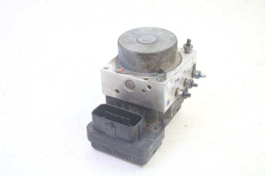 photo de ABS-PUMPE YAMAHA FJR ABS 1300 (2006 - 2012) - Alternative Perspektive