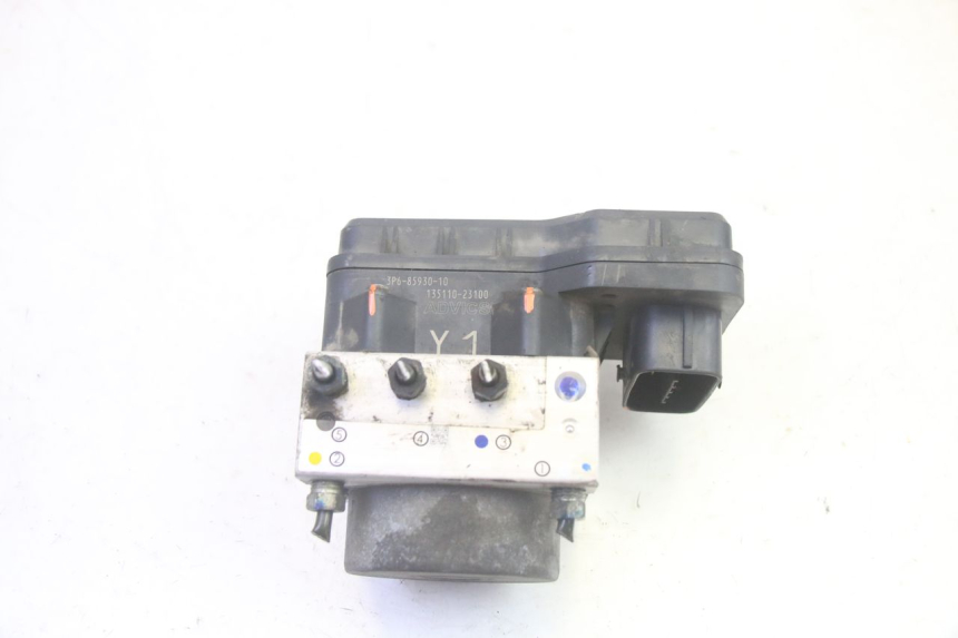 photo de ABS-PUMPE YAMAHA FJR ABS 1300 (2006 - 2012) - Details der Befestigungspunkte