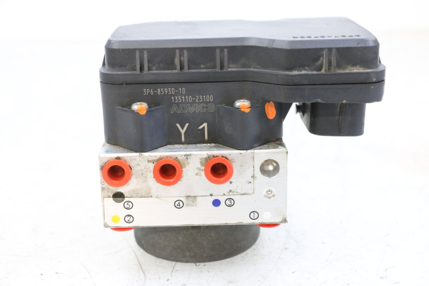 photo de ABS-PUMPE YAMAHA FJR ABS 1300 (2006 - 2012) - Zoom auf Gebrauchszustand