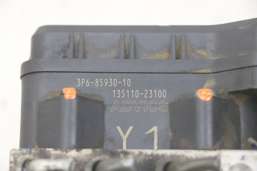 photo de ABS-PUMPE YAMAHA FJR ABS 1300 (2006 - 2012) - Zoom auf Gebrauchszustand