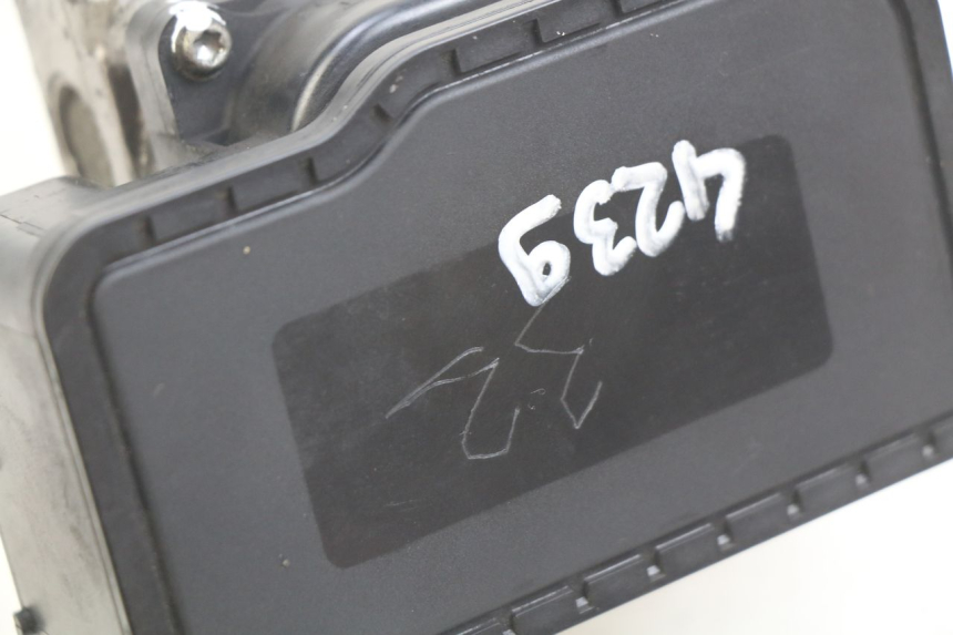 photo de ABS-PUMPE HONDA FJS SILVERWING SILVER WING 400 (2009 - 2016) - Oberflächenzustand und Material