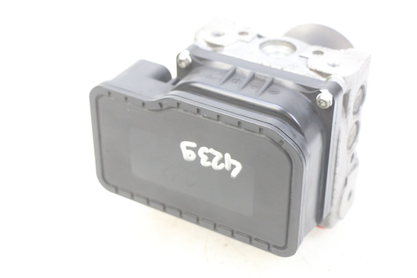 photo de ABS-PUMPE HONDA FJS SILVERWING SILVER WING 400 (2009 - 2016) - Kennzeichnungen und Originalreferenzen