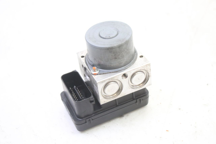 photo de ABS PUMPE SUZUKI GSR 750 (2011 - 2017) - Alternative Perspektive