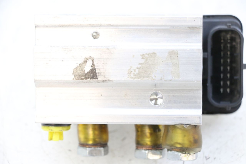 photo de ABS PUMPE HUSQVARNA SVARTPILEN 401 (2018 - 2023) - Technische Nahaufnahme