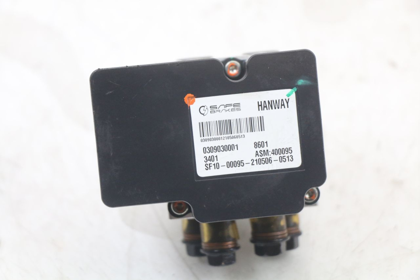 photo de ABS PUMPE MASAI SCRAMBLER SPORT 125 (2021 - 2025) - Details der Befestigungspunkte