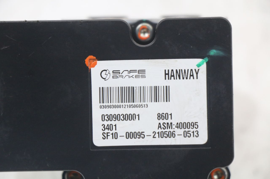 photo de ABS PUMPE MASAI SCRAMBLER SPORT 125 (2021 - 2025) - Oberflächenzustand und Material