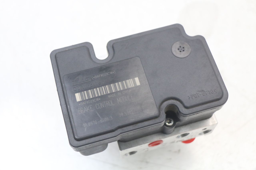 photo de ABS PUMPE PIAGGIO MP3 HPE 350 (2018 - 2020) - Oberflächenzustand und Material