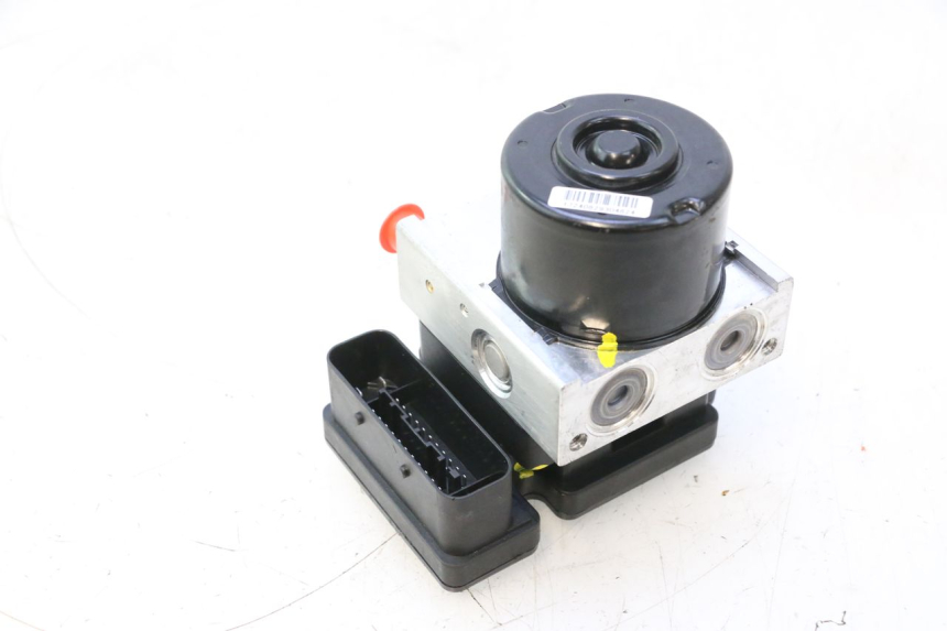 photo de ABS PUMPE PIAGGIO MP3 HPE 530 (2022 - 2026) - Charakteristische Merkmale