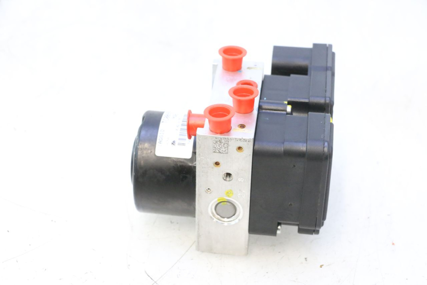 photo de ABS PUMPE PIAGGIO MP3 HPE 530 (2022 - 2026) - Zoom auf Komponenten