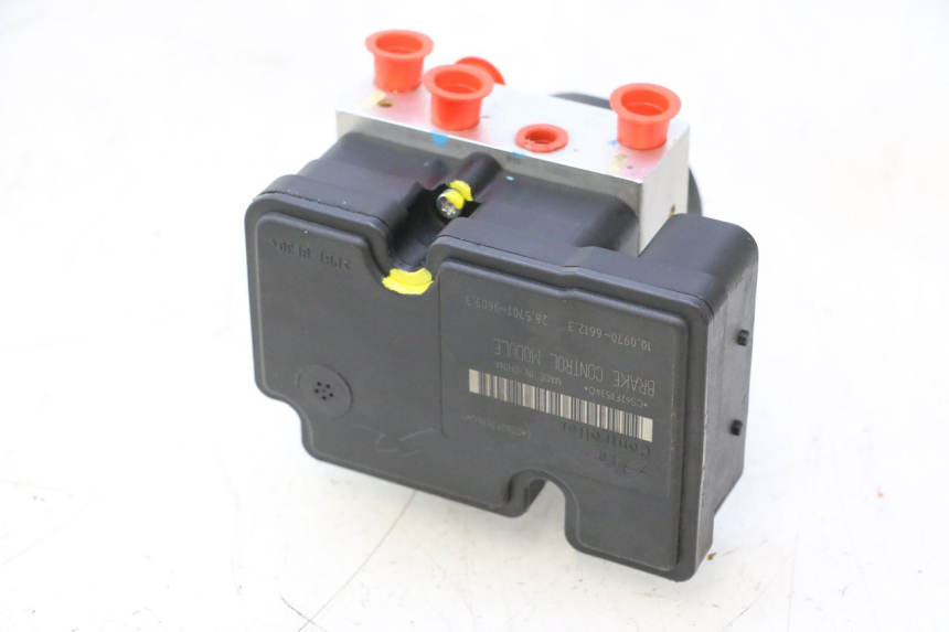 photo de ABS PUMPE PIAGGIO MP3 HPE 530 (2022 - 2026) - Detaillierte Sichtprüfung